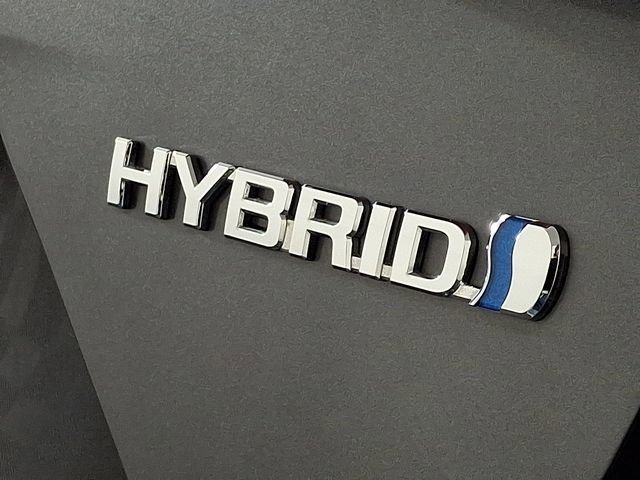 Used 2021 Toyota Prius LE w/ Carpet Mat Package (TMS) image 30