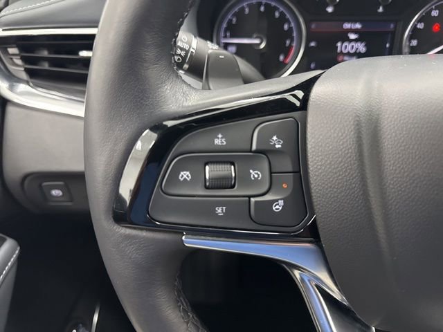 Used 2023 Buick Enclave Essence image 11