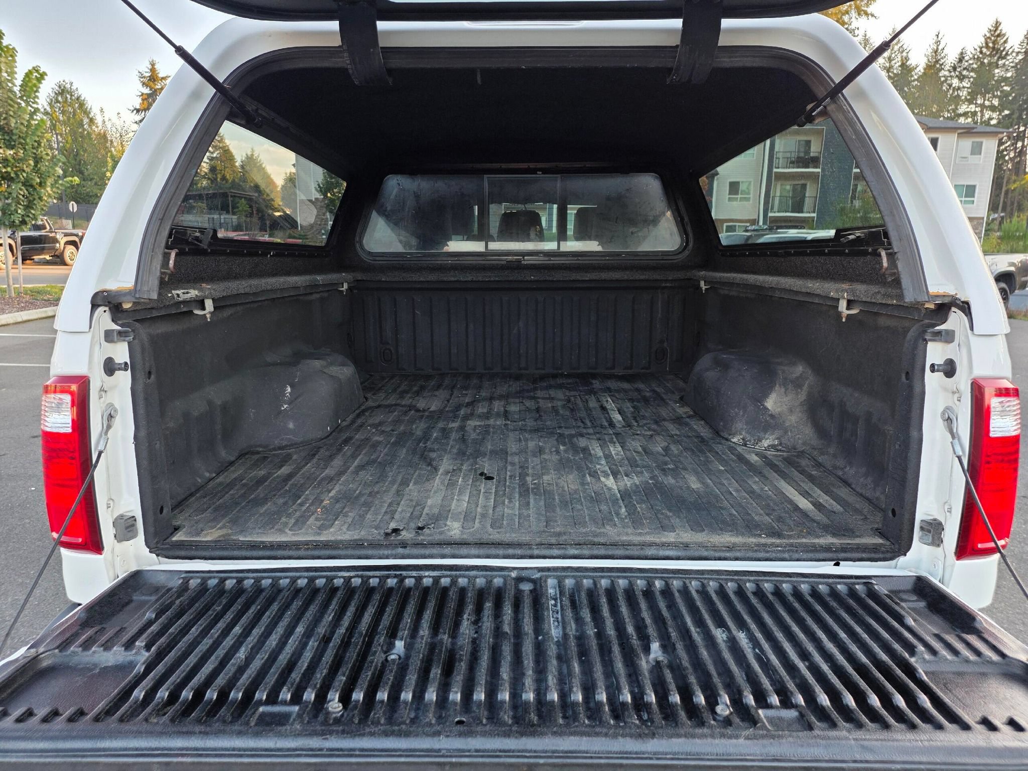 Used 2016 Ford F250 Lariat AWD/4WD image 9