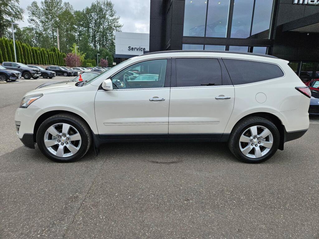 Used 2014 Chevrolet Traverse LTZ AWD/4WD image 2
