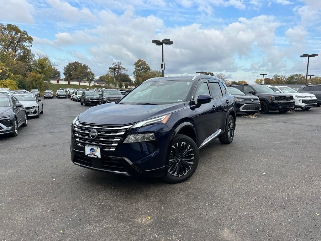 Used 2025 Nissan Rogue Platinum w/ Tech Package