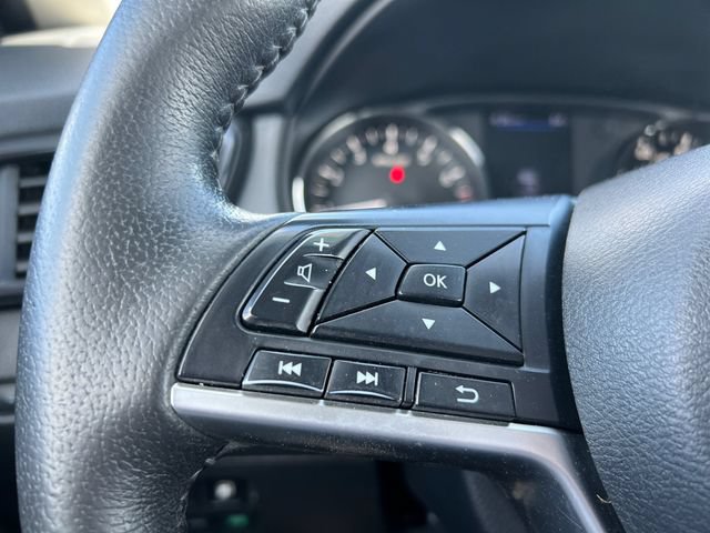 Used 2019 Nissan Rogue SV FWD image 19