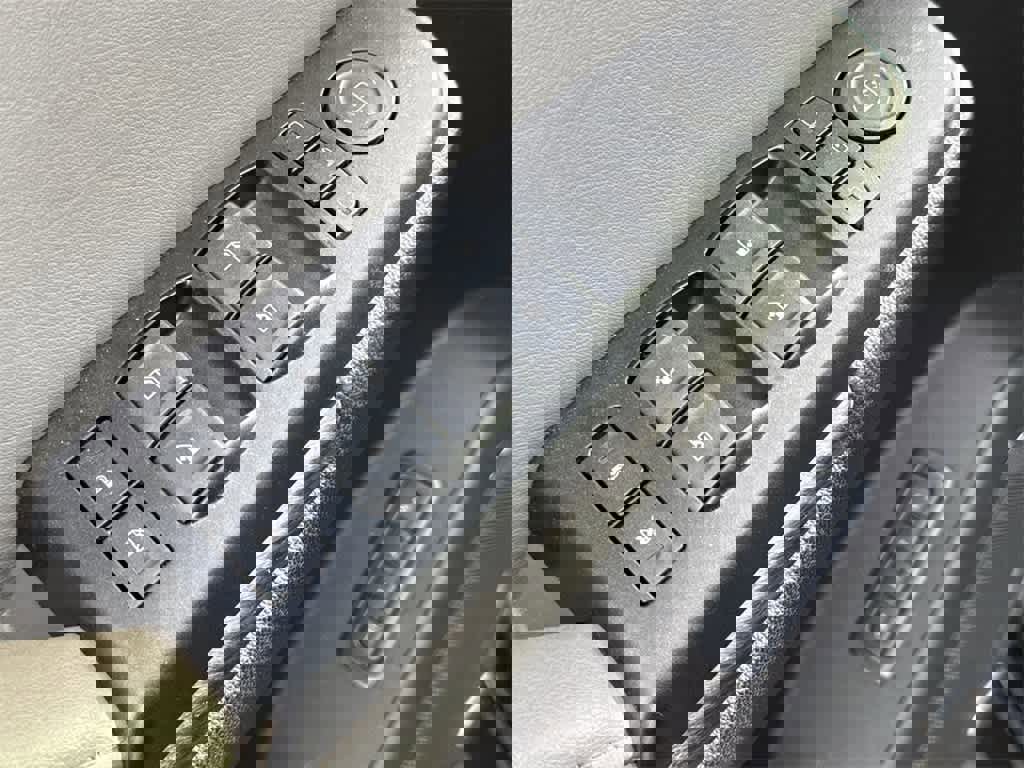 Used 2018 Chevrolet Suburban LT image 25