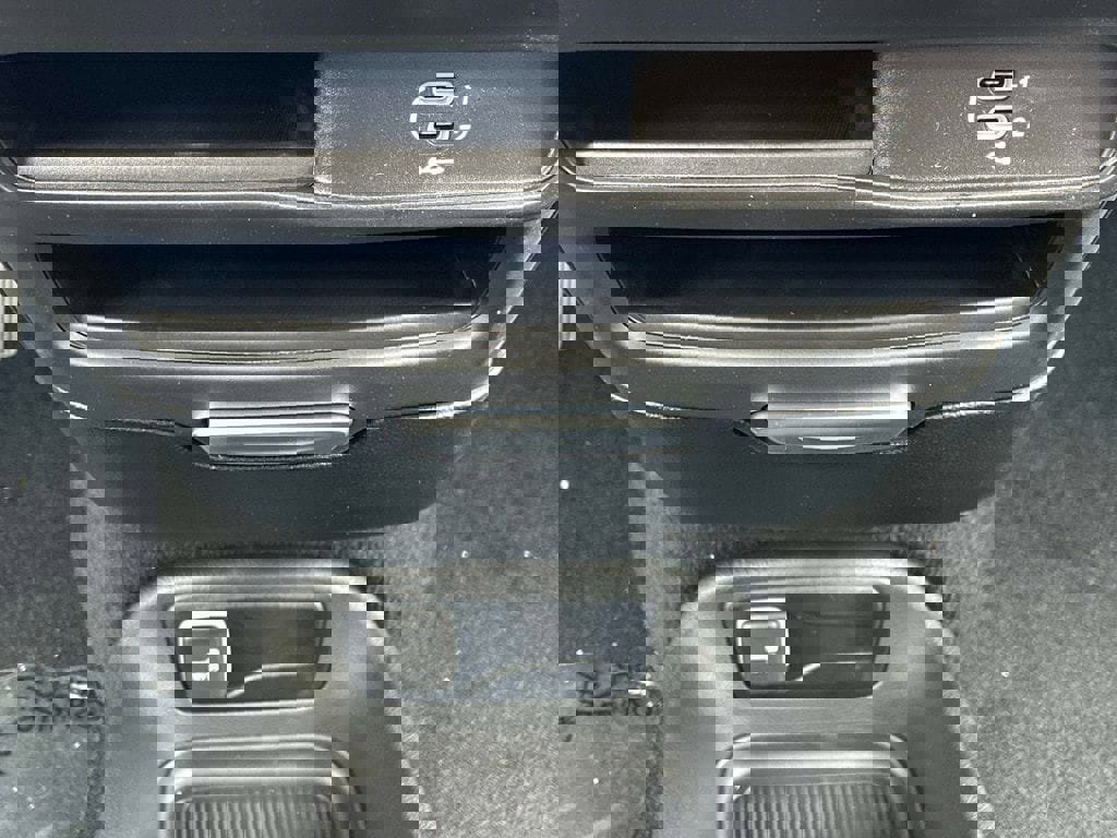 New 2026 Chrysler Pacifica Select AWD/4WD image 14