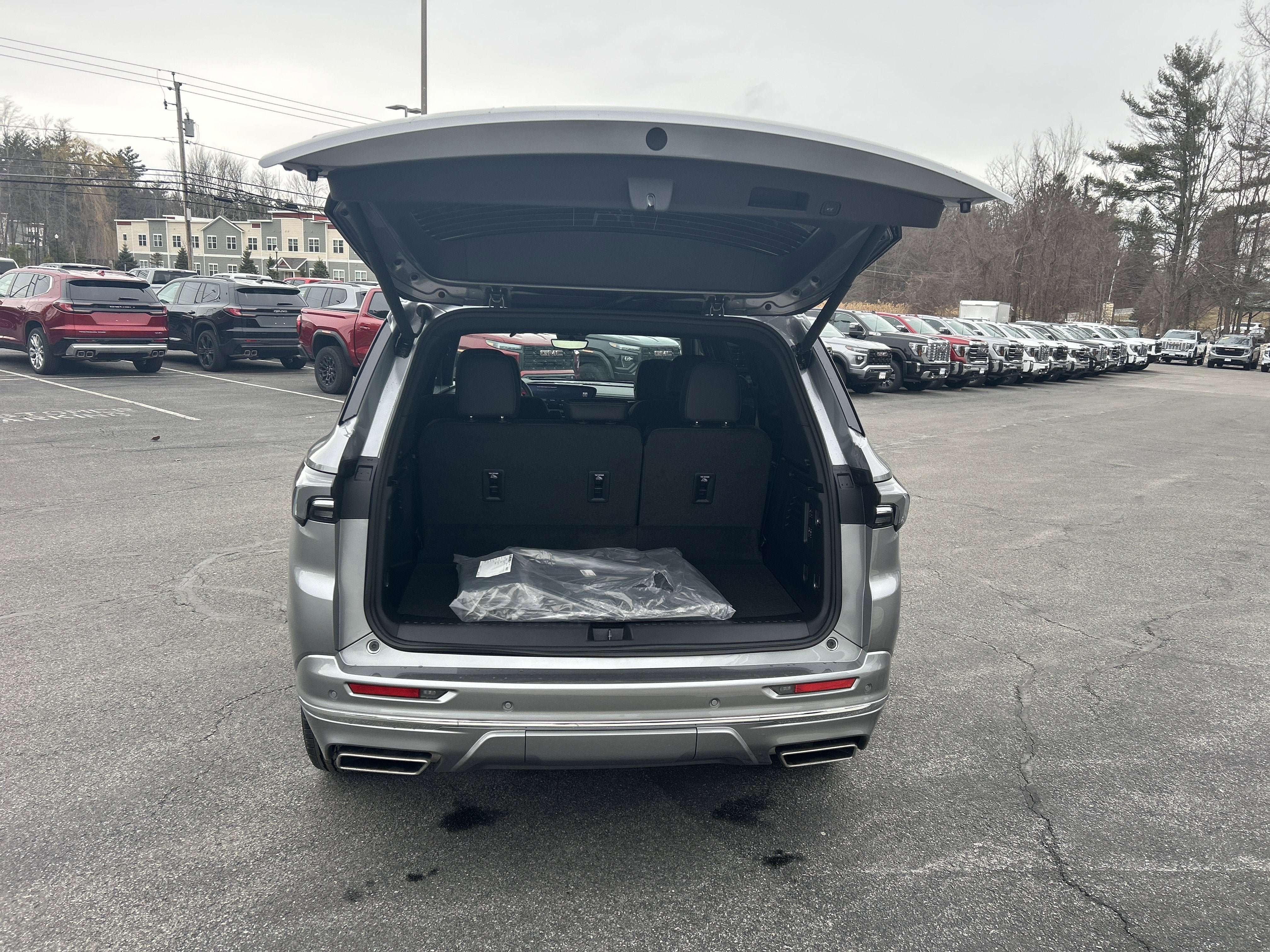 New 2026 Buick Enclave Avenir w/ Super Cruise Package image 8
