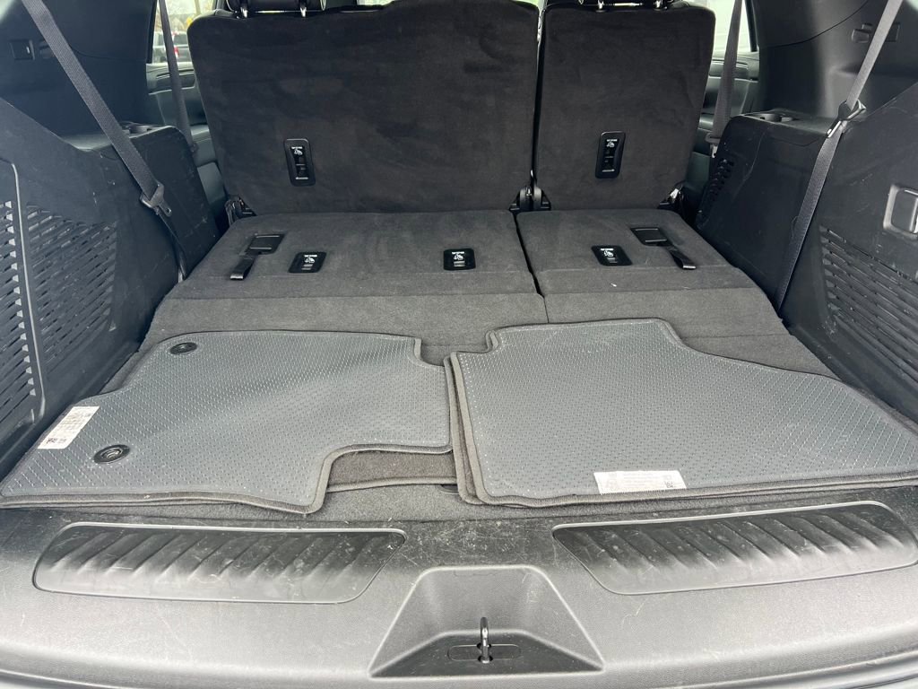 Used 2024 GMC Yukon SLT image 15