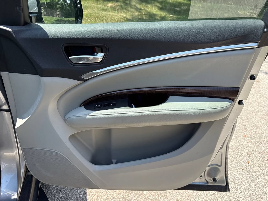 Used 2017 Acura MDX w/ Technology Package AWD/4WD image 27