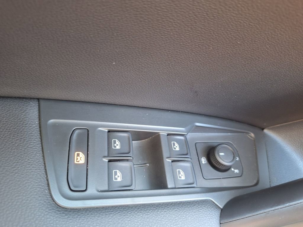 Used 2024 Volkswagen Tiguan S w/ MDO Package, Three-Row image 19