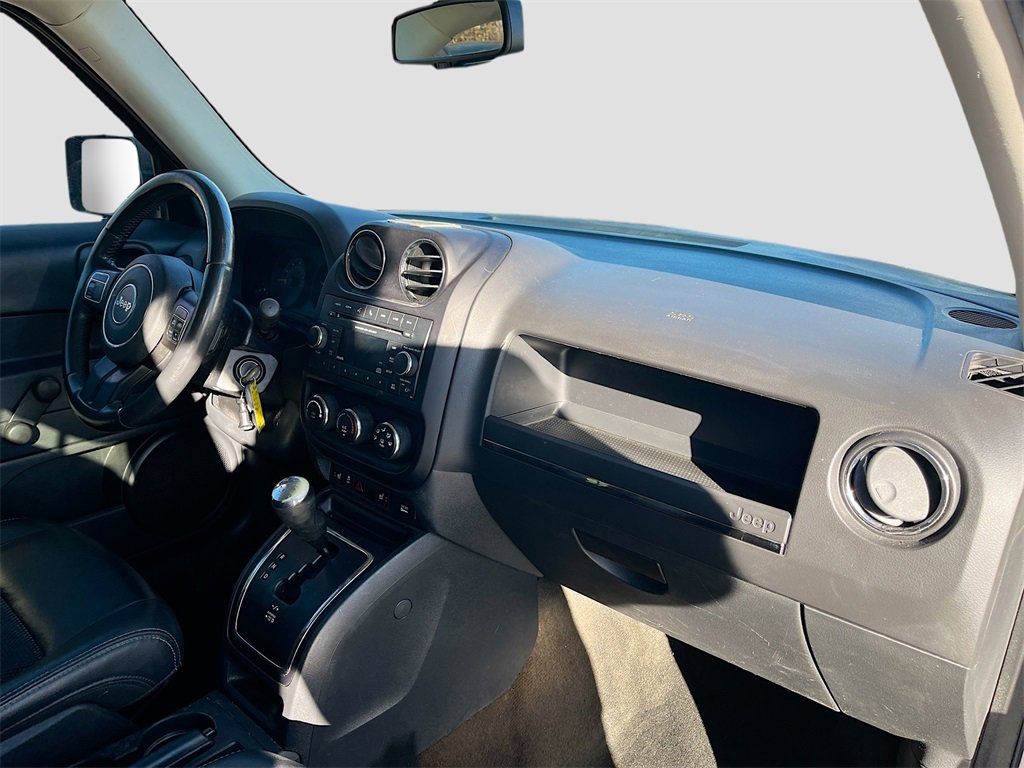 Used 2016 Jeep Patriot Sport image 26