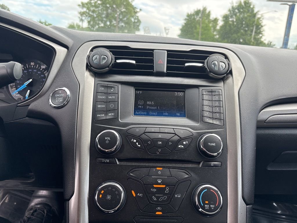 Used 2018 Ford Fusion S FWD image 18
