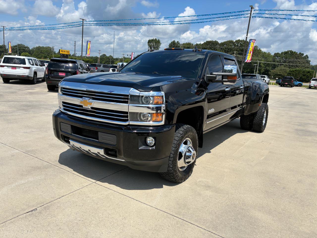 Used 2015 Chevrolet Silverado 3500 High Country w/ Duramax Plus Package AWD/4WD image 2