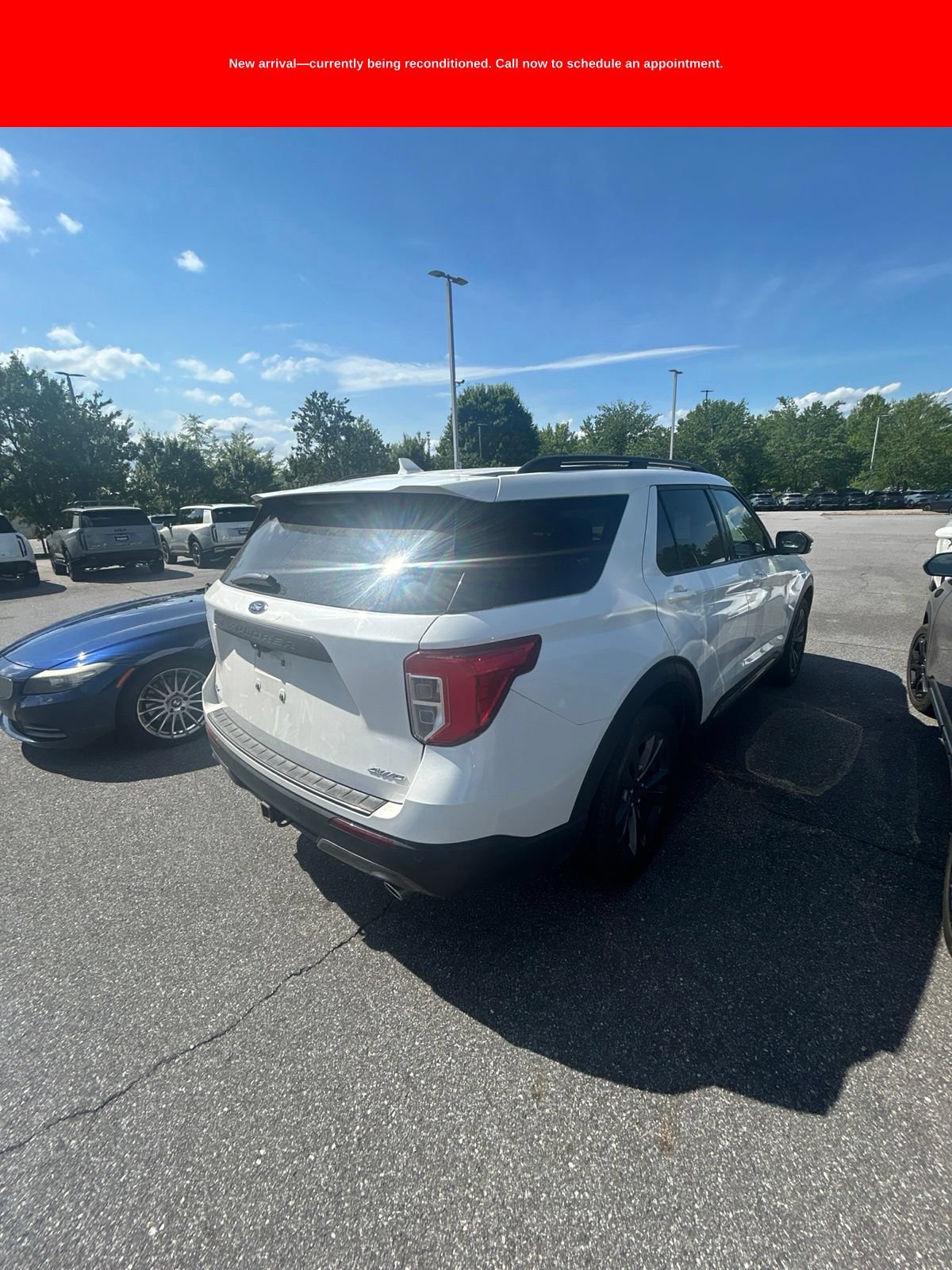 Used 2022 Ford Explorer XLT w/ Equipment Group 202A AWD/4WD image 6