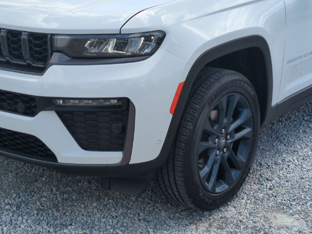 New 2026 Jeep Grand Cherokee Limited AWD/4WD image 9