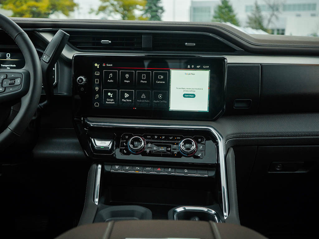 New 2026 GMC Sierra 3500 Denali w/ Denali Reserve Package image 15