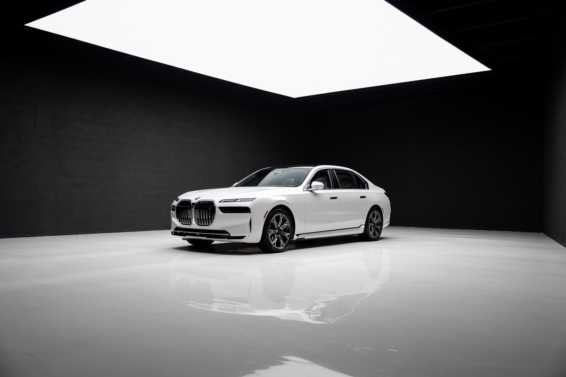 Used 2024 BMW i7 xDrive60 image 84