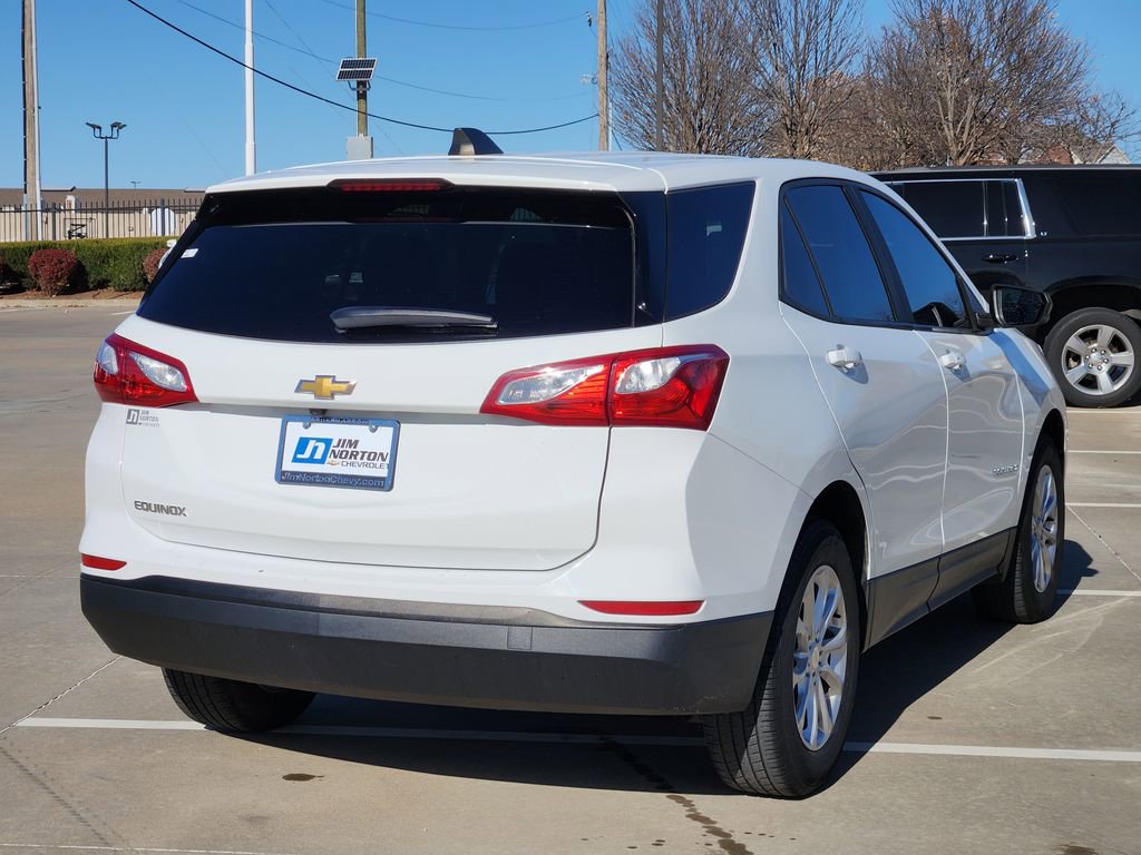 Used 2020 Chevrolet Equinox LS w/ LS Convenience Package image 9