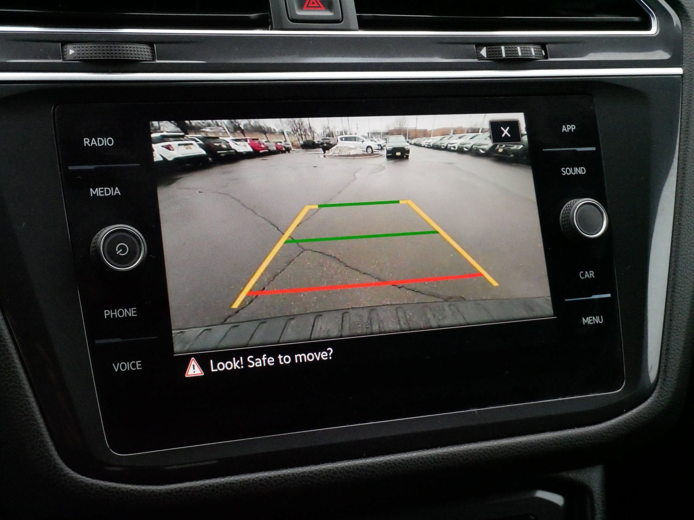 Certified 2023 Volkswagen Tiguan SE R-Line image 30