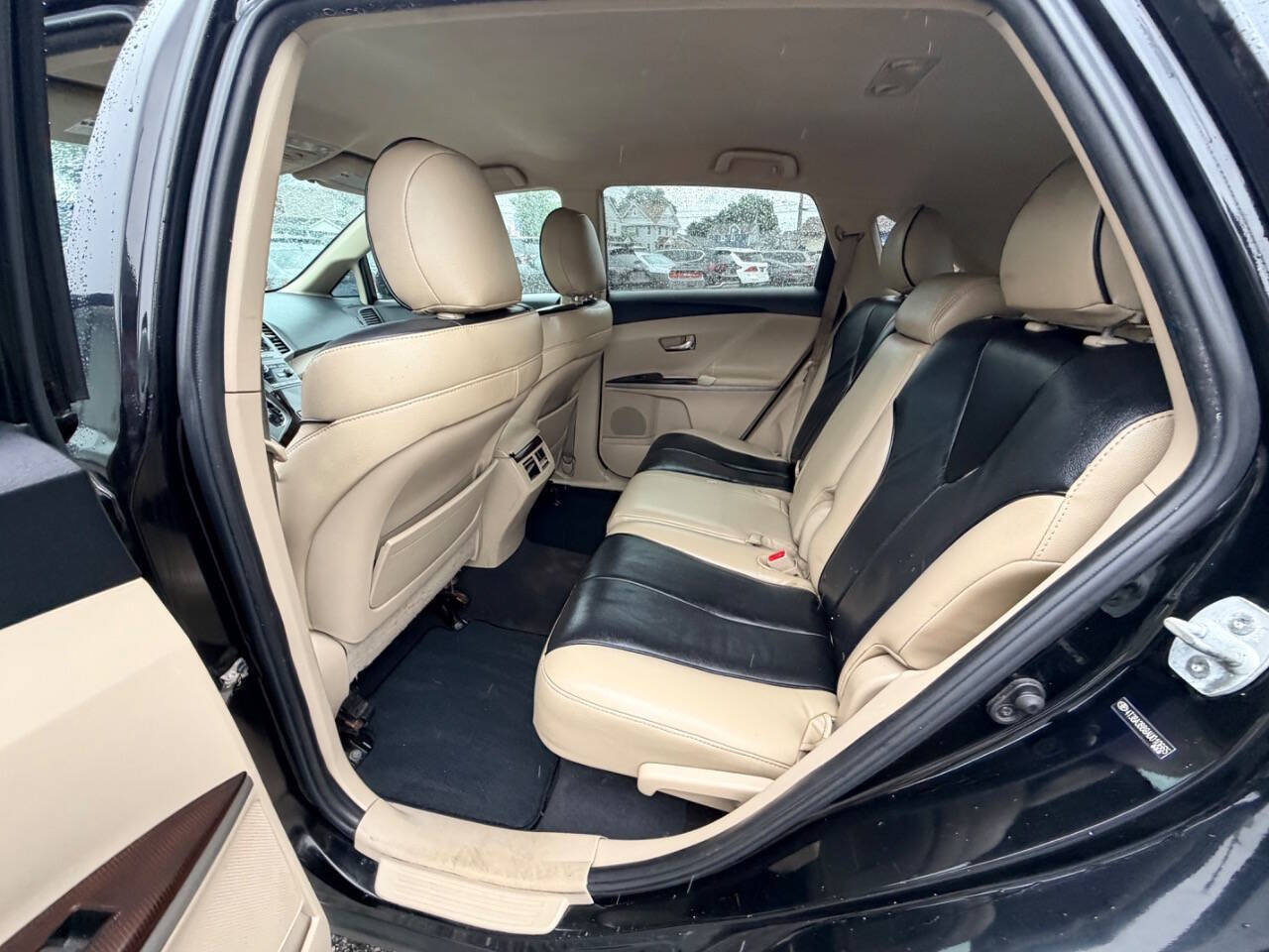Used 2010 Toyota Venza AWD image 42