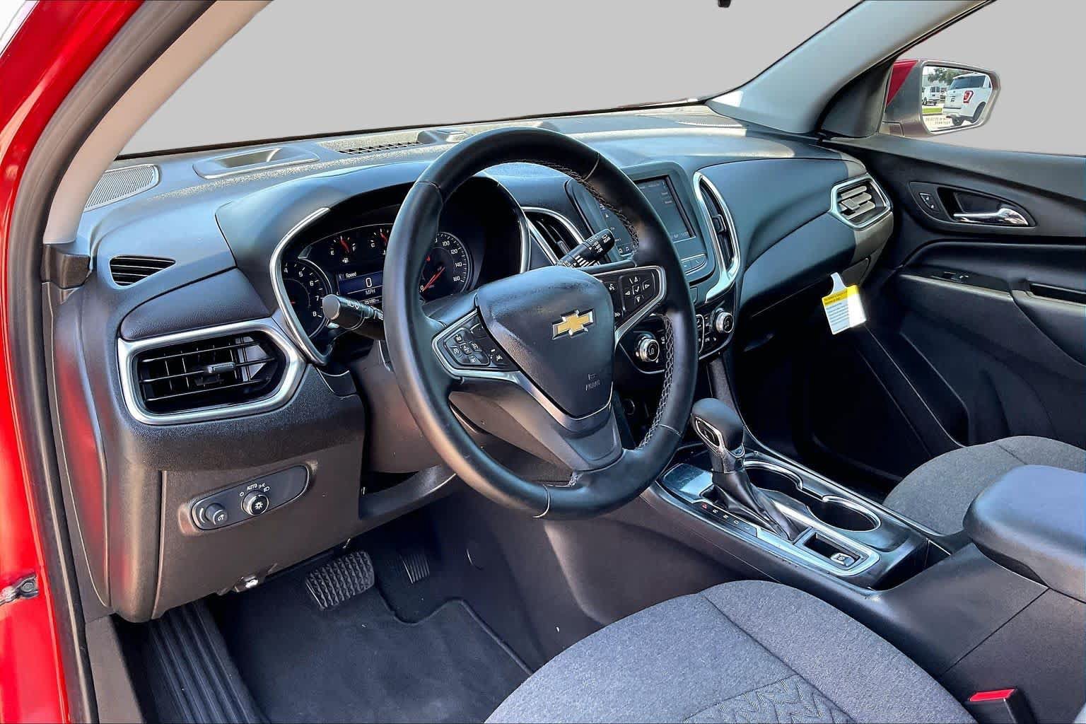 Certified 2024 Chevrolet Equinox LT FWD image 17