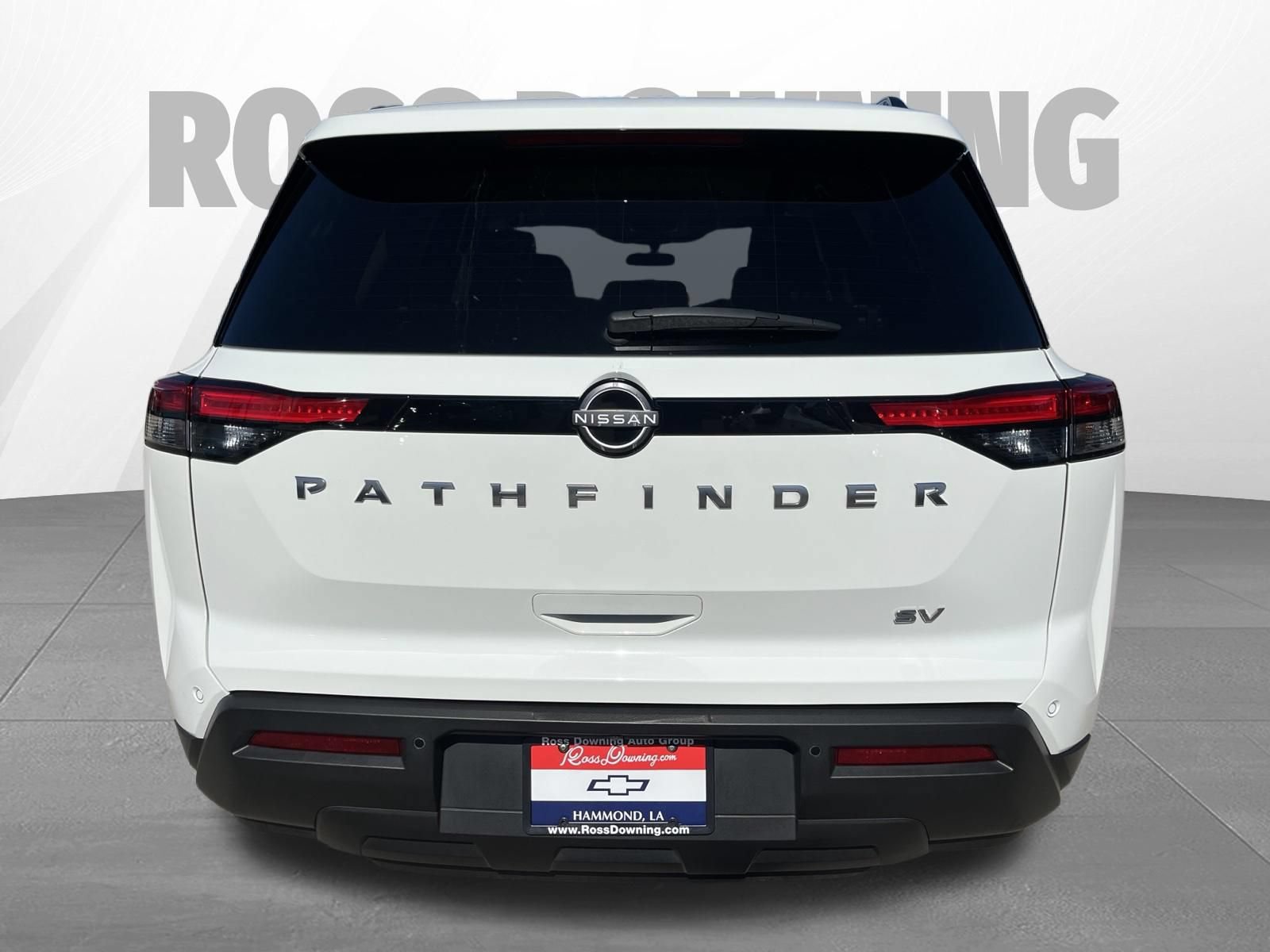 Used 2024 Nissan Pathfinder SV FWD image 5