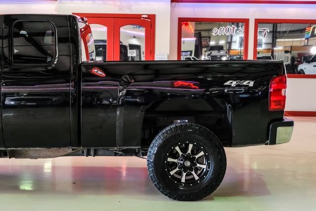 Used 2011 Chevrolet Silverado 2500 LTZ w/ LTZ Plus Package AWD/4WD image 13