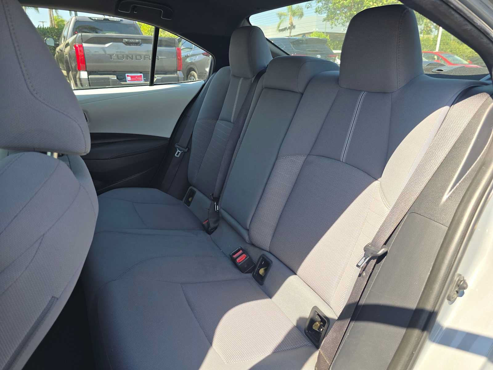 Used 2022 Toyota Corolla SE w/ Carpet Mat Package (TMS) FWD image 17