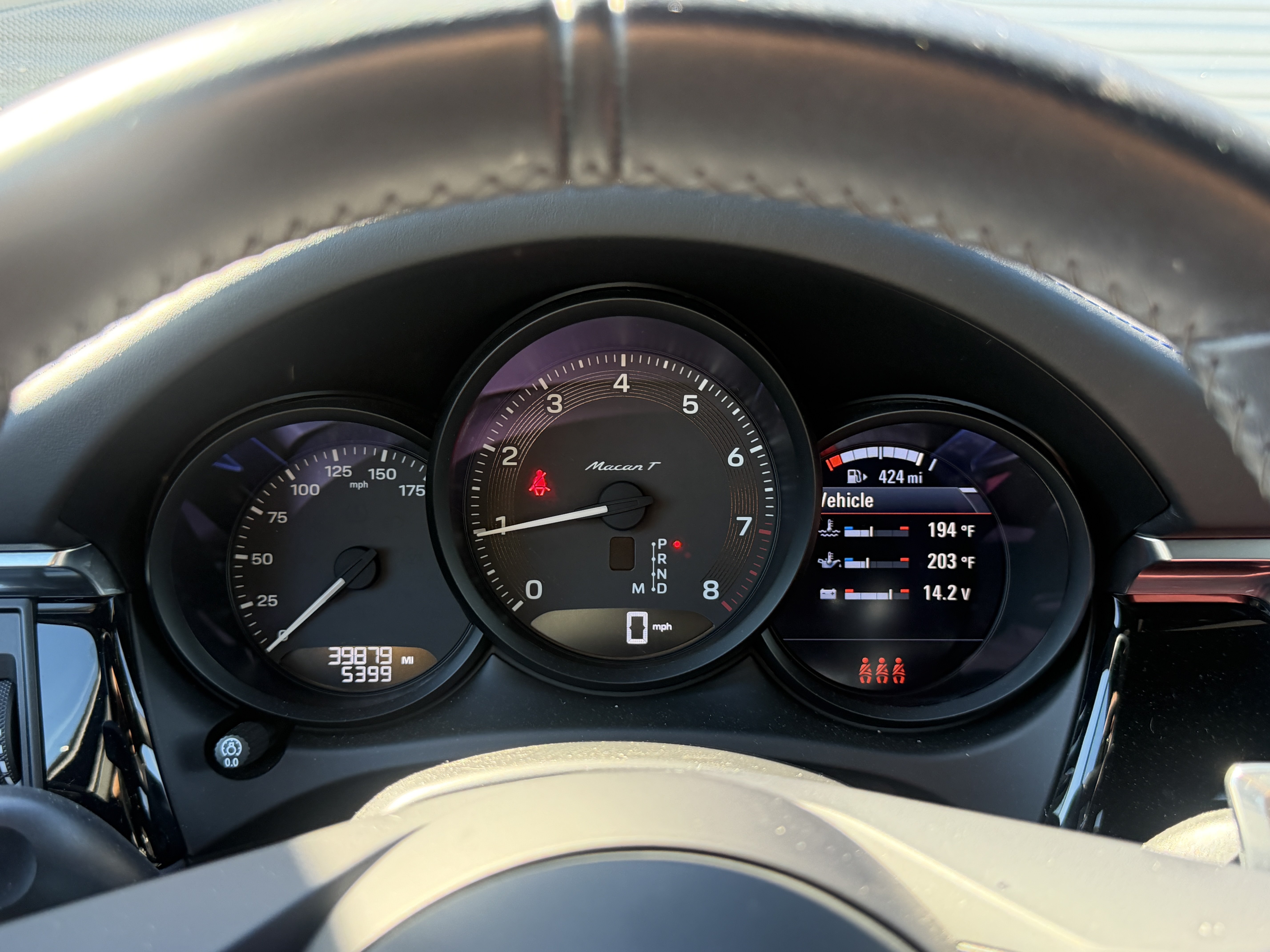 Used 2023 Porsche Macan Turbo AWD/4WD image 13