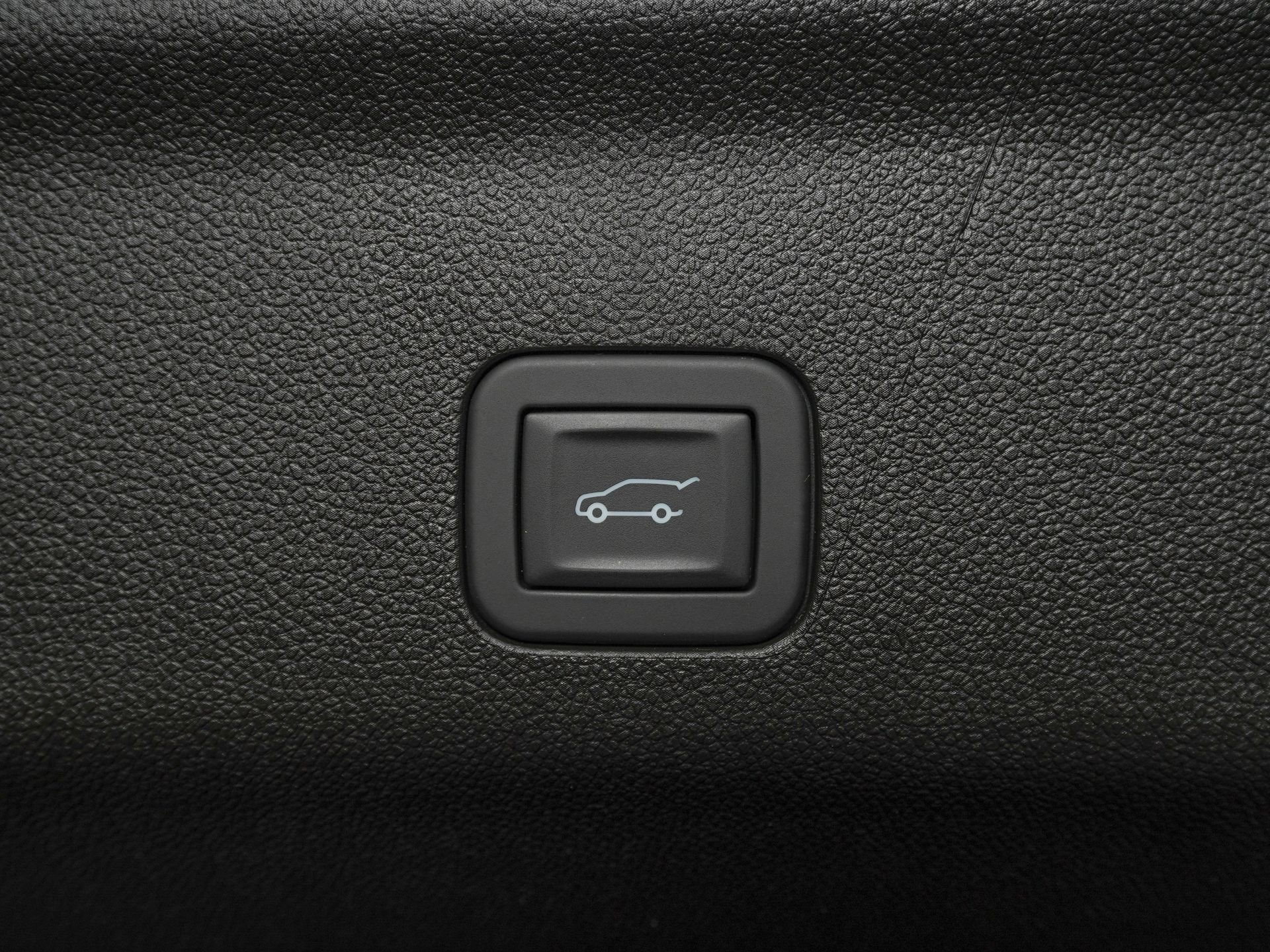 Used 2026 GMC Yukon AT4 w/ AT4 Premium Plus Package image 15