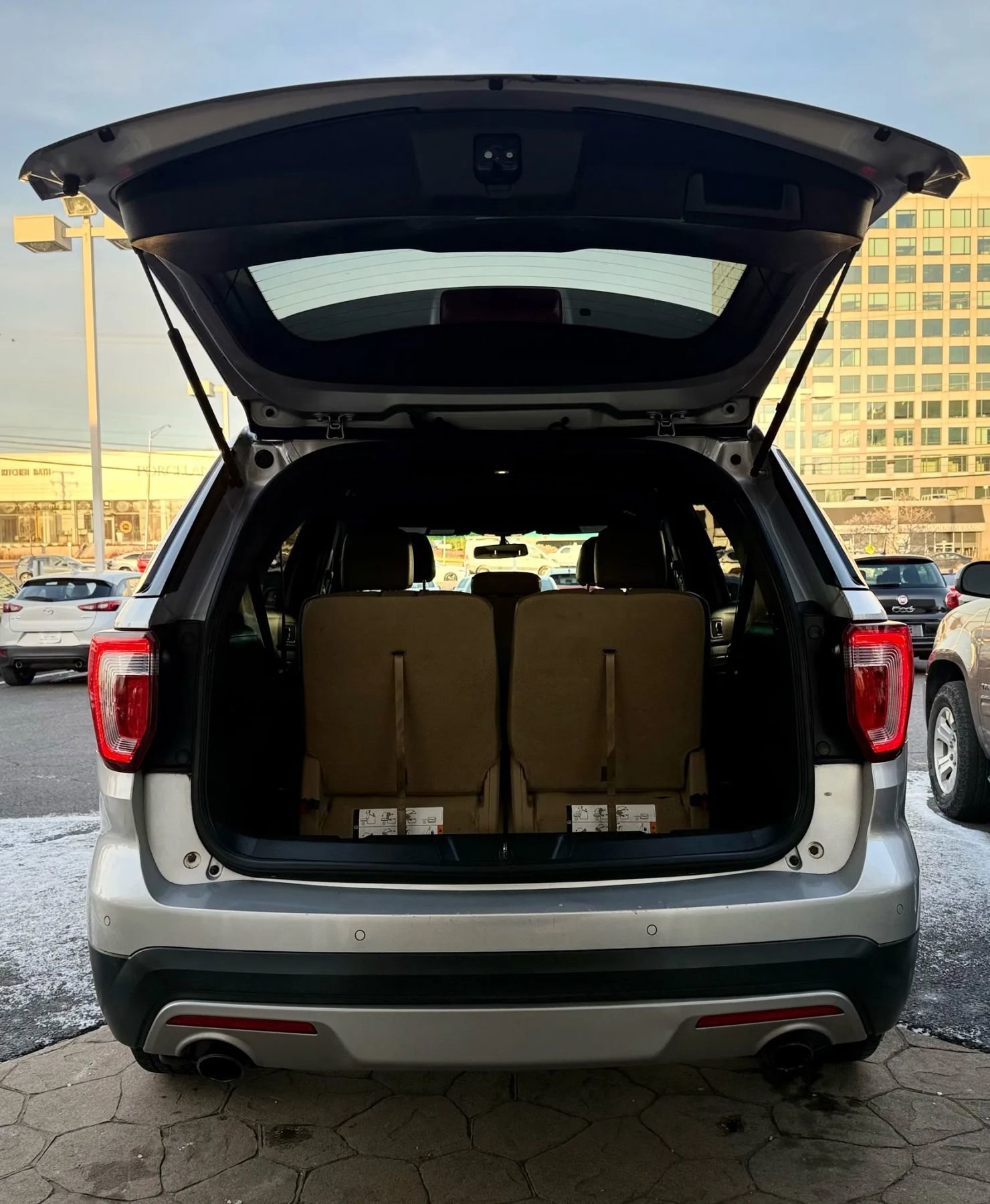 Used 2016 Ford Explorer XLT w/ Equipment Group 202A image 47