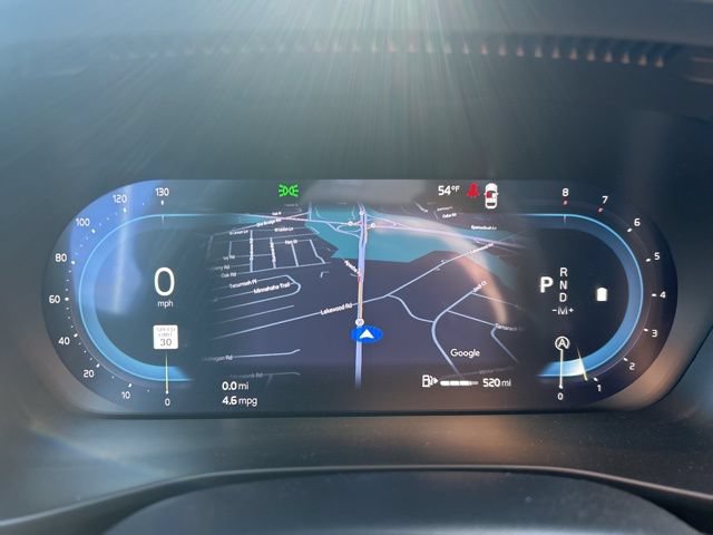 Certified 2025 Volvo XC40 B5 Plus AWD/4WD image 19