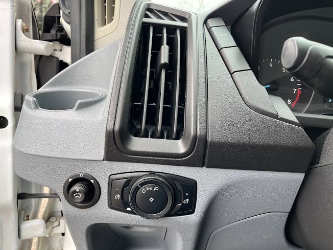 Used 2015 Ford Transit 250 130 Low Roof w/ Exterior Upgrade Package image 8