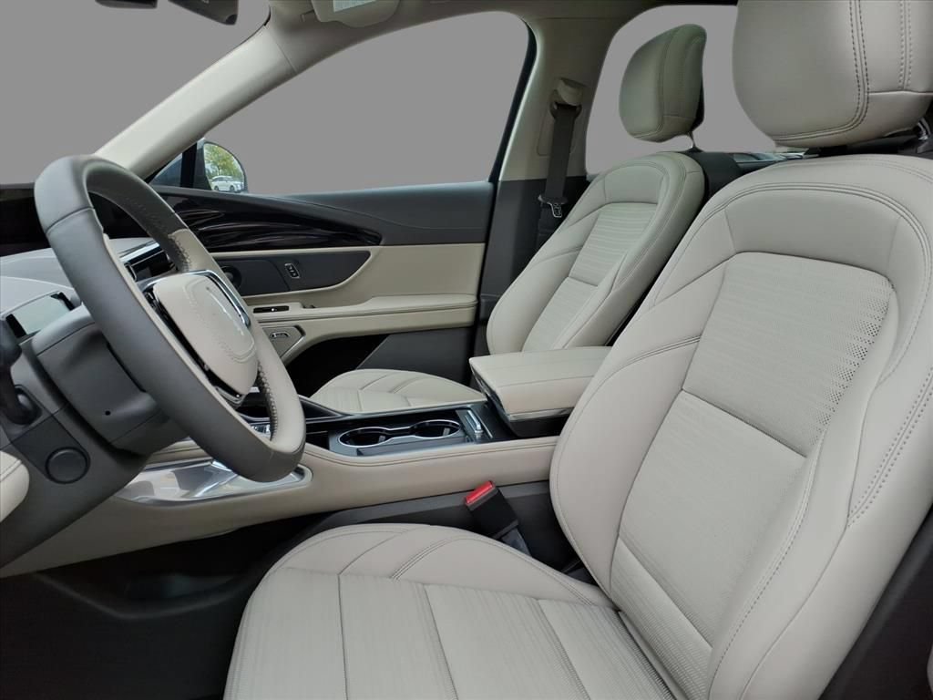 New 2025 Lincoln Nautilus Reserve w/ Jet Appearance Package AWD/4WD image 5