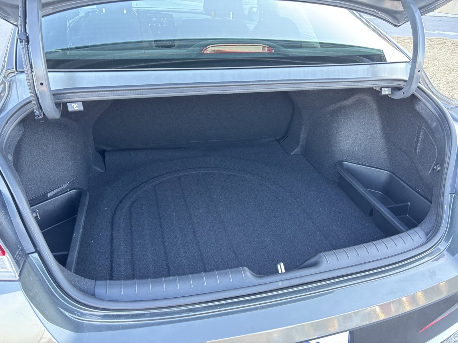 Certified 2025 Hyundai Elantra Sport image 20