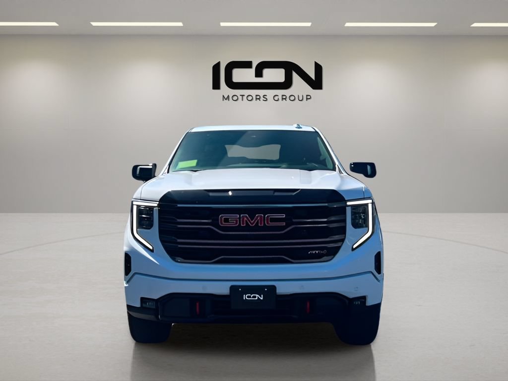 Used 2025 GMC Sierra 1500 AT4 w/ Technology Package AWD/4WD image 8