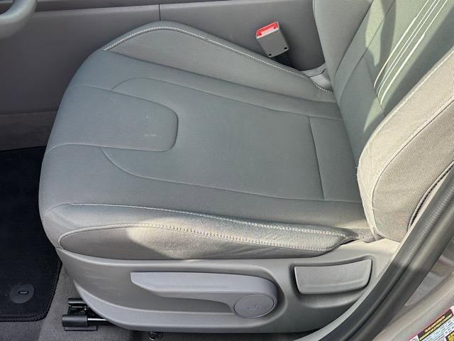 Used 2023 Hyundai Elantra SEL w/ Cargo Package image 16