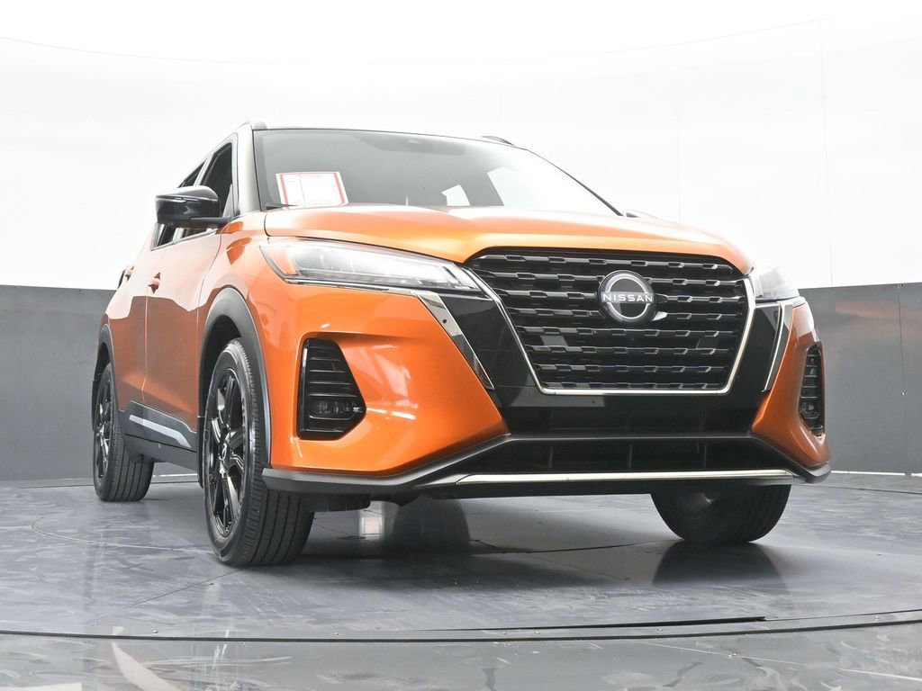Used 2023 Nissan Kicks SR w/ SR Premium Package FWD image 67