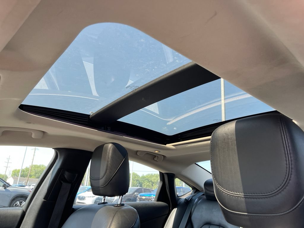 Used 2015 Chrysler 200 C w/ Sun/Sound Group FWD image 8