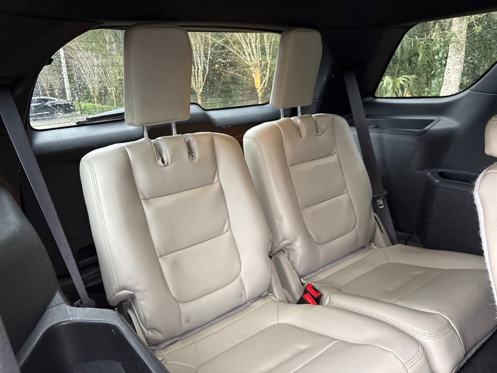 Used 2015 Ford Explorer FWD image 29
