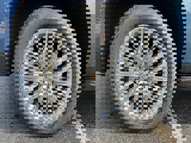 New 2025 Chevrolet Suburban Premier AWD/4WD image 54