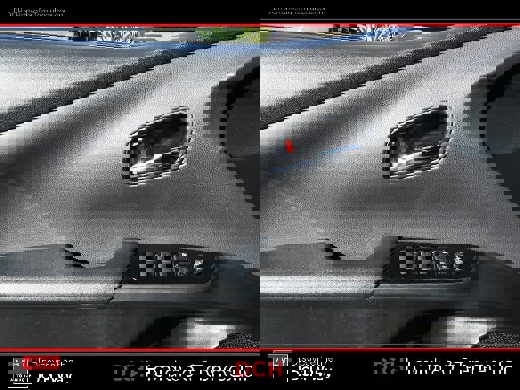 Used 2022 Toyota Prius L Eco image 16