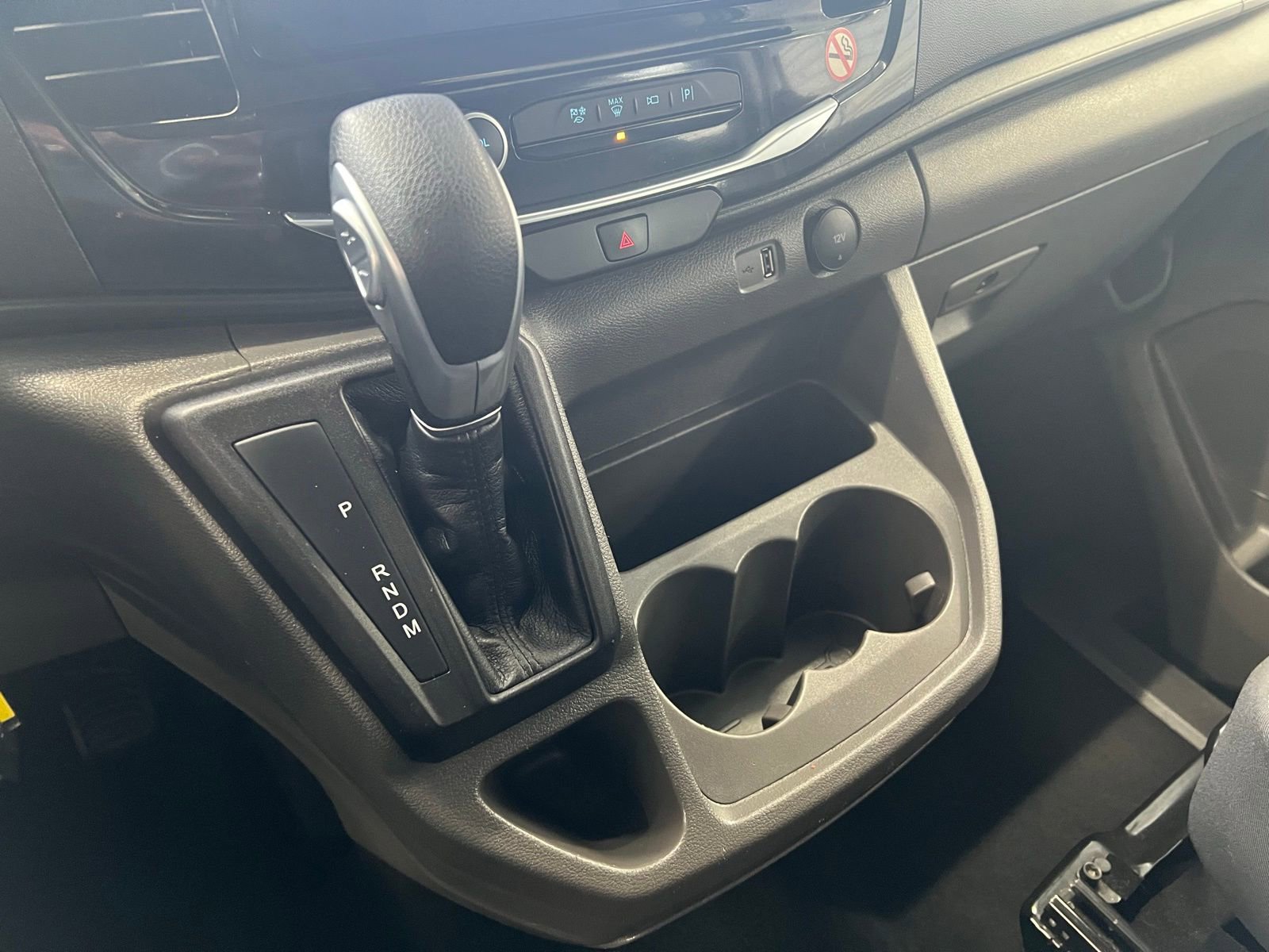 Used 2023 Ford Transit 350 XLT RWD image 21
