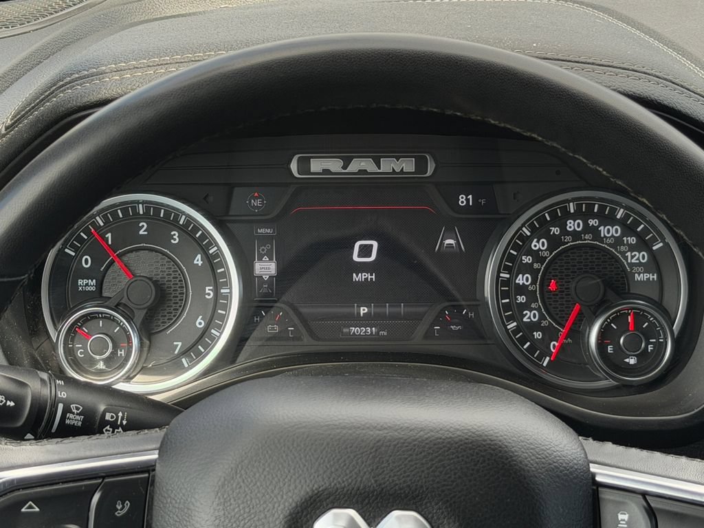 Used 2025 RAM 1500 Laramie AWD/4WD image 11
