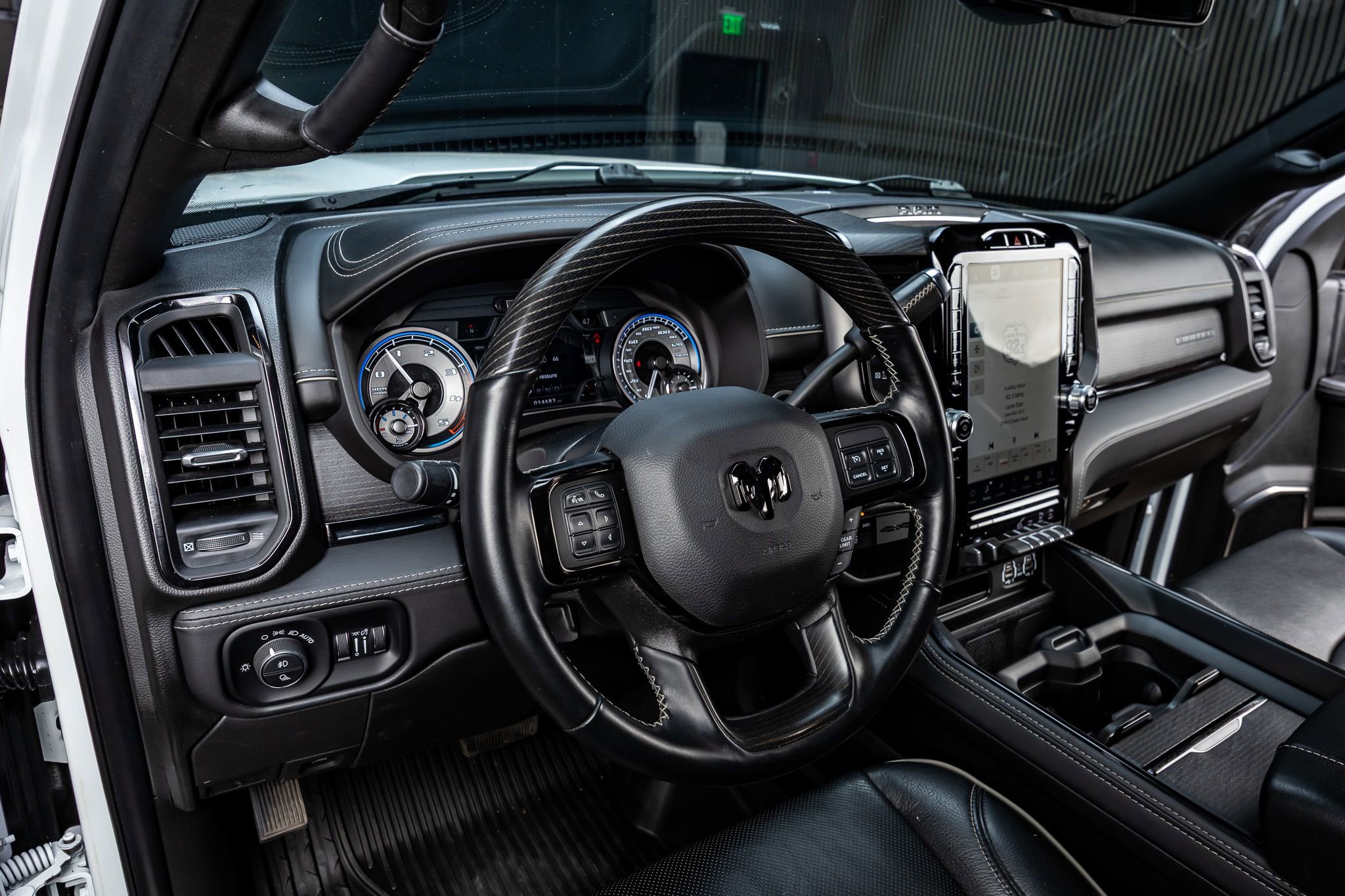 Used 2022 RAM 2500 Limited w/ Night Edition image 17