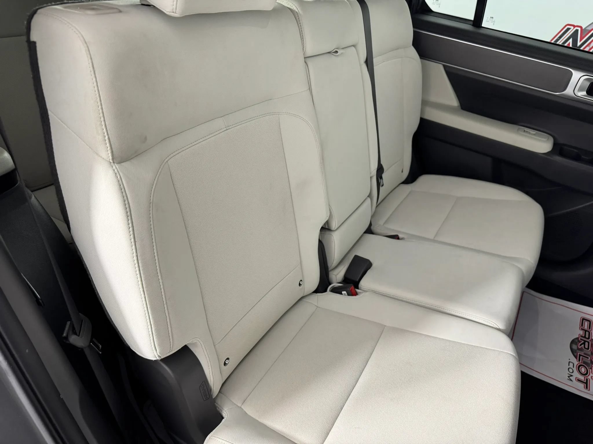 Used 2024 Hyundai Santa Fe SE AWD/4WD image 33