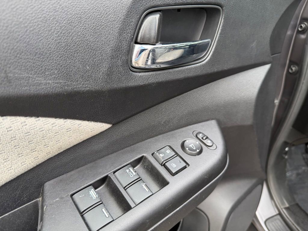 Used 2015 Honda CR-V EX image 16