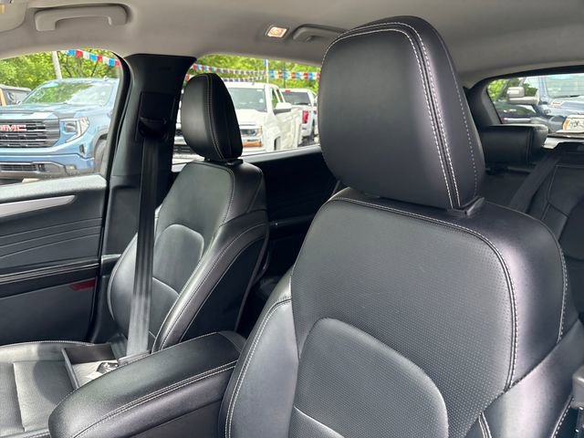 Used 2025 Ford Escape Platinum AWD/4WD image 9