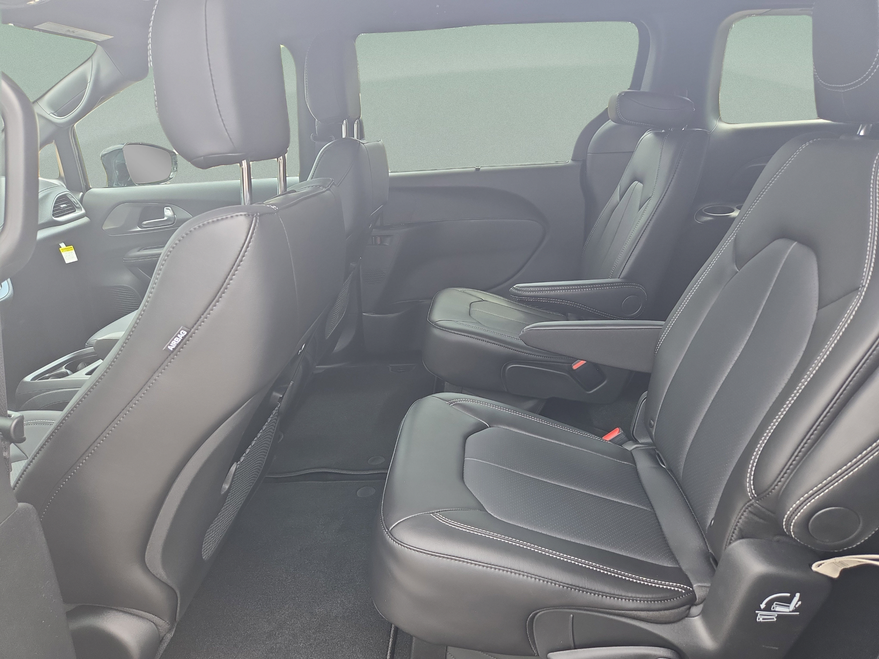 New 2026 Chrysler Pacifica Select w/ S Appearance Package FWD image 23