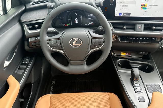 New 2026 Lexus UX 300h FWD image 11