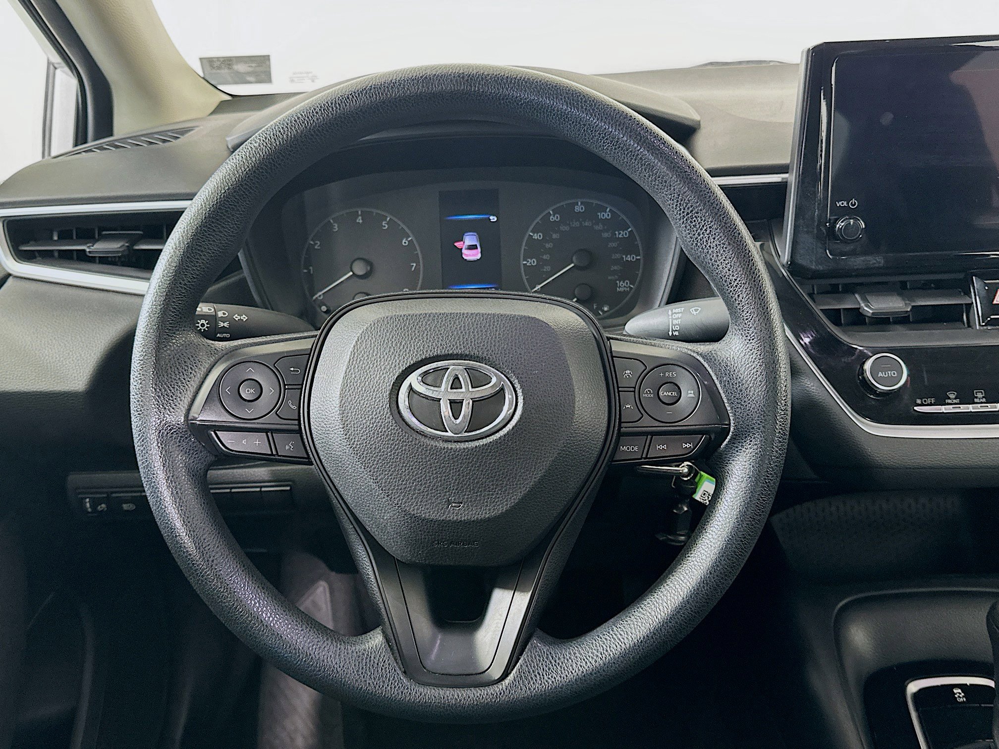 Used 2023 Toyota Corolla LE image 17
