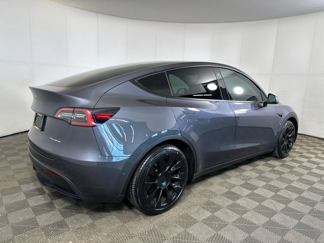 Used 2021 Tesla Model Y Long Range image 3